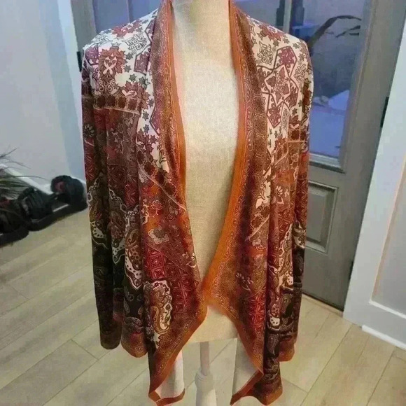 Flying Tomato Cardigan - Picture 1 of 5